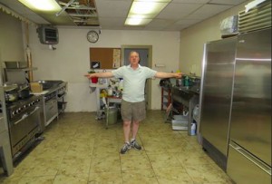 M23-Mondo_Hoffman dona cucina a chiesa avventista